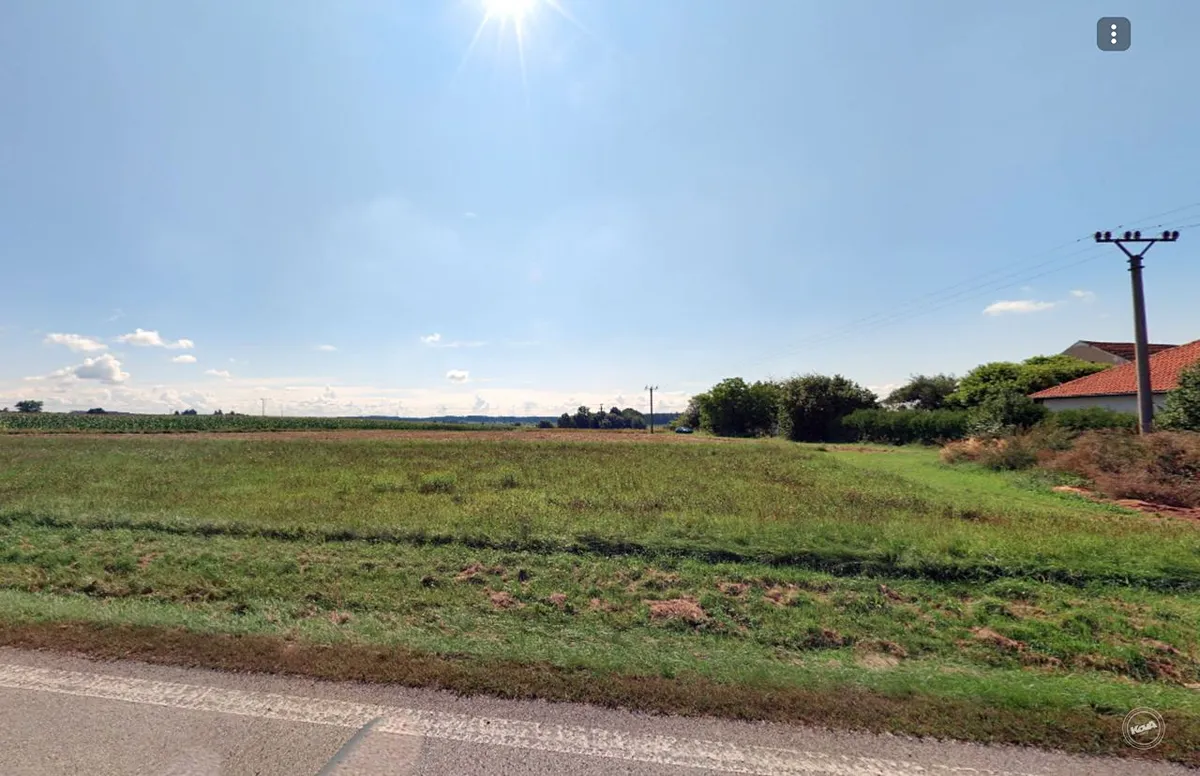 Prodej stavebního pozemku 1242 m²